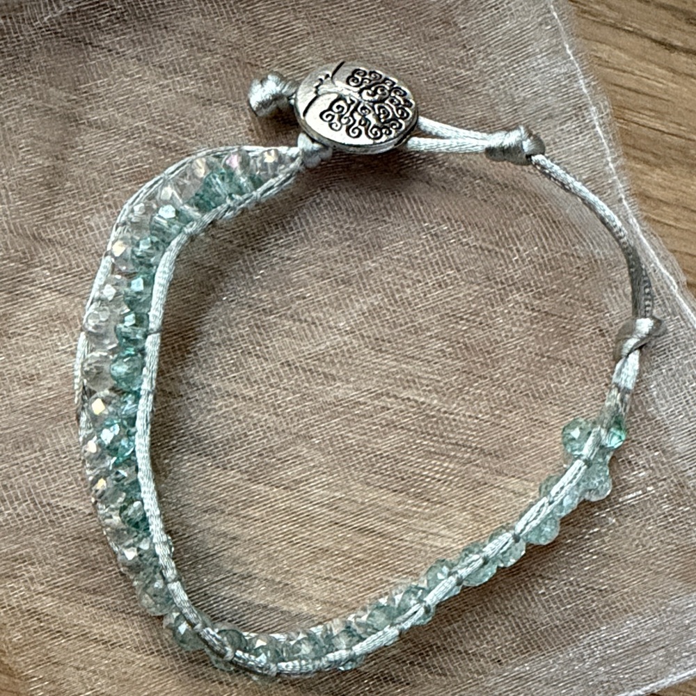 Elegant Silver and Green Beaded Bracelet